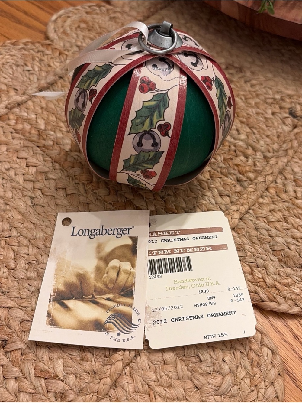 Longaberger Christmas Ornament Round Splint 2012 Signed Tree of Life 12493